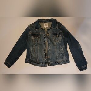 Torrid Women's Denim Jacket Size 0 With Applique On Back